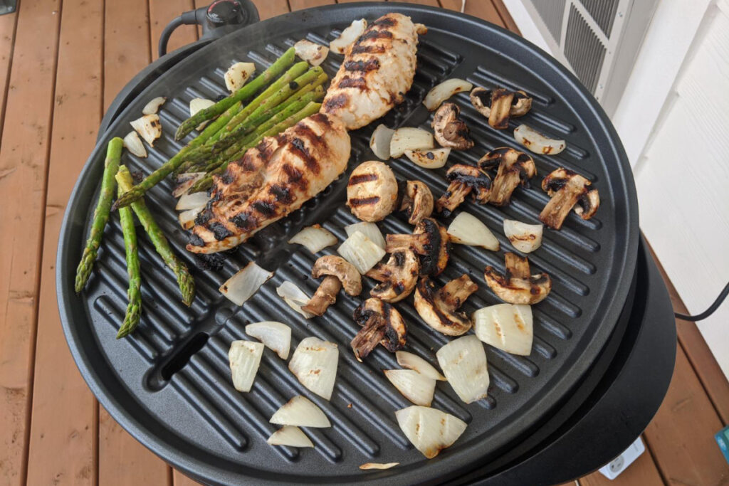 George Foreman Indoor-Outdoor Electric Patio Grill - Versatile grilling solution for delicious meals, perfect for indoor and outdoor cooking