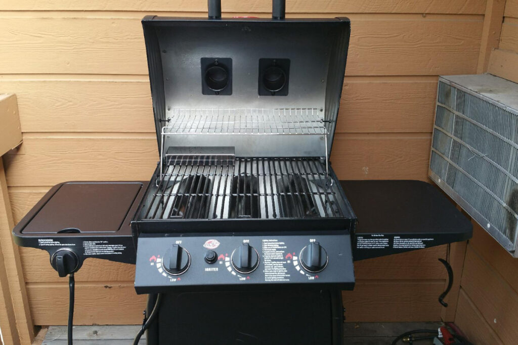 Char-Griller Grillin Pro - High-Performance Outdoor Grill with Adjustable Heat Settings and Durable Construction, Perfect for Backyard Barbecues and Outdoor Cooking